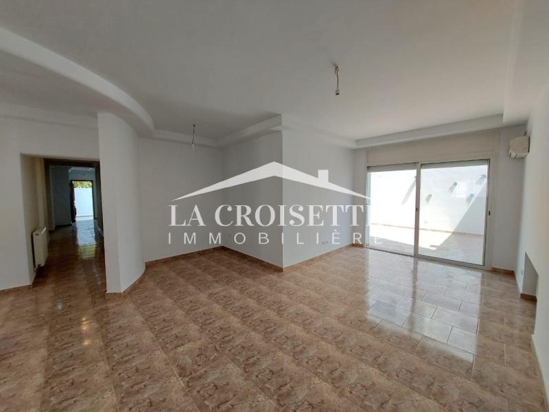 Appartement S+3 avec jardin à Gammarth